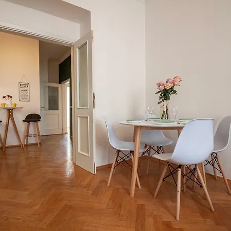 Apartment Nejedleho Apartmeet Prague