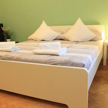 Nejedleho Apartmeet * Prague