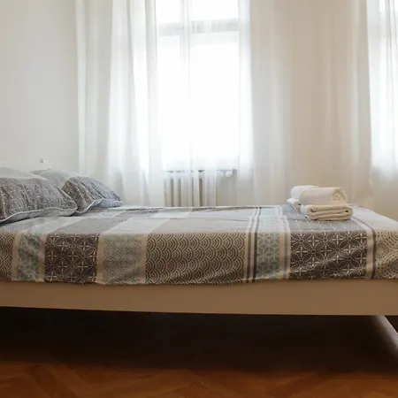 Nejedleho Apartmeet *