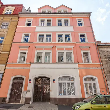 Slavojova Apartmán *