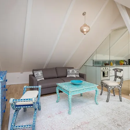 Apartment Empirent Old Town 2 *