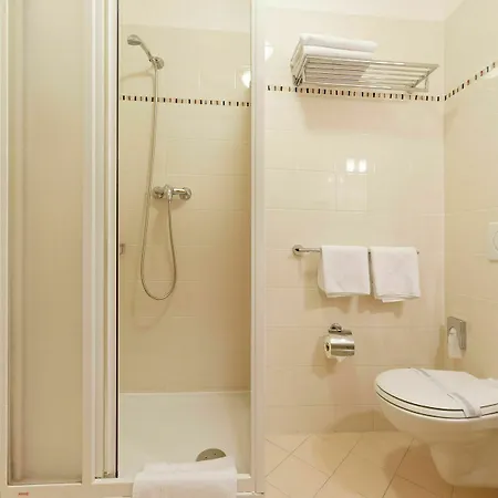 Lavanda Hotel&apartments Отель