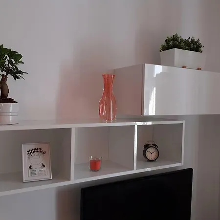 Riverside Apartment Prague