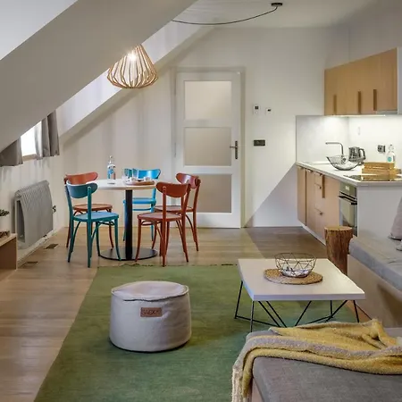 4 Trees By Adrez Apartamento