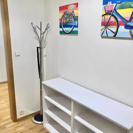 Korunni Dvur 130m2, 2 Free Parkings Lägenhet *