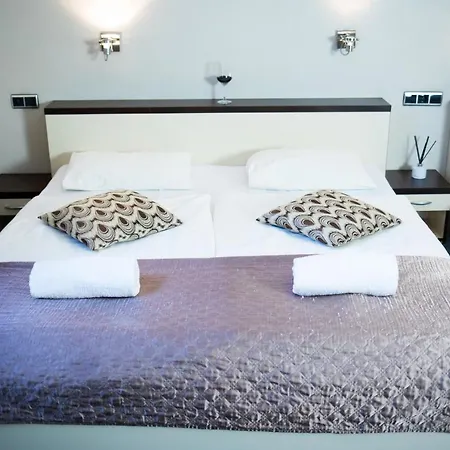 Pankrac Hotel 3*