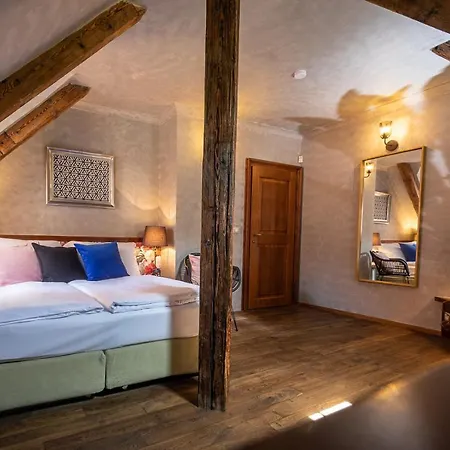 Hotel Miss Sophie's Charles Bridge