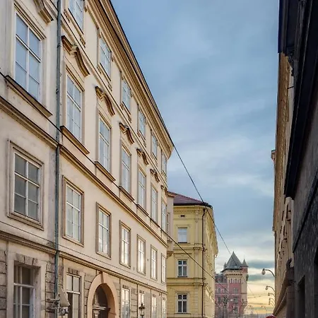 Smetanovo Nabrezi - Riverview Old Town * Prague