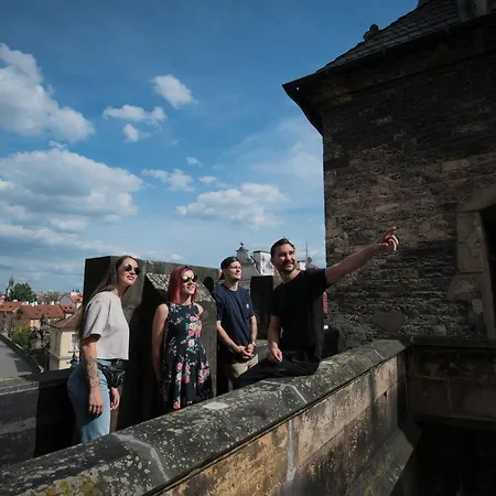 Charles Bridge & Hostel Prága