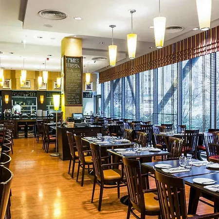 Courtyard By Marriott פראג