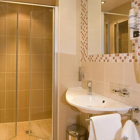 ريزيدنس أغنيس 4*