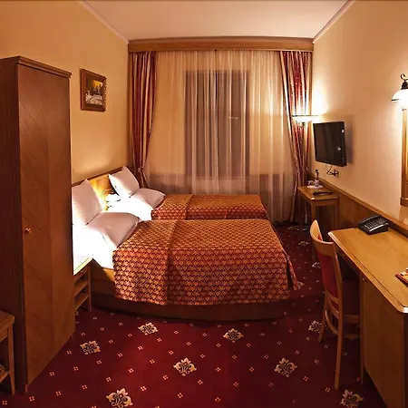 Askania 4*