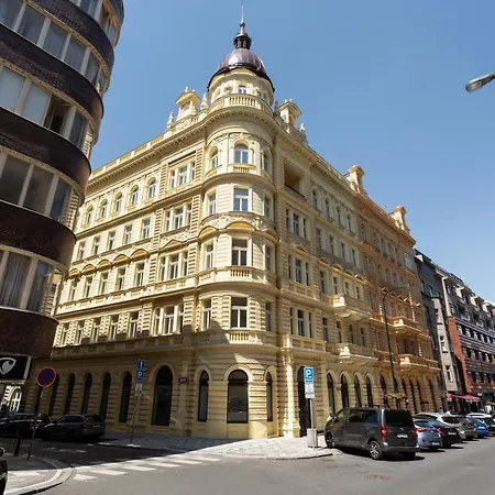 Days - Elegant Near Wenceslas Square Appartement *