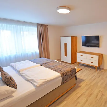 Karlova - Mostecka 10 St Depandance Aparthotel *