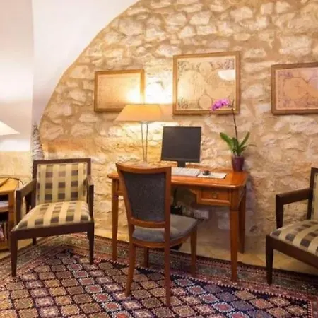 Hotel The Golden Wheel 4*