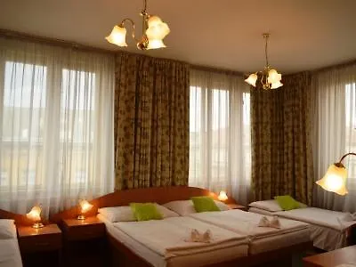 Legie Hotel 3*