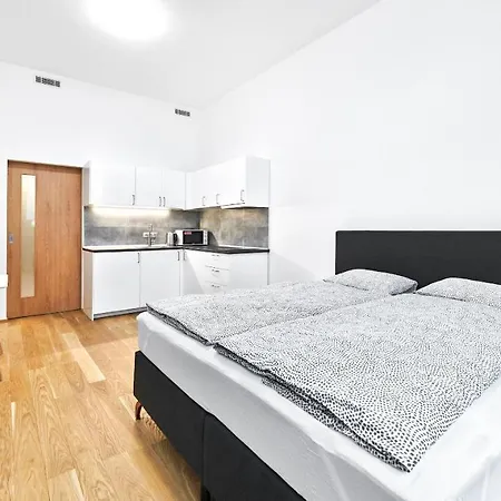 Harfa Apartment *