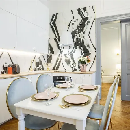 Palace By Main Station - Premier * Prague
