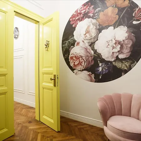 Palace By Main Station - Premier Apartment Prague