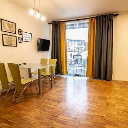 Appartamento Modern With Balcony And Garage *