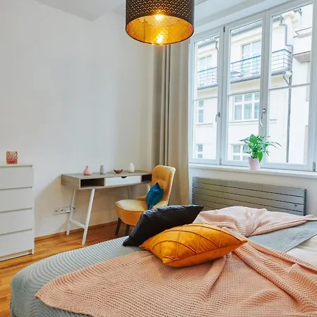Rybna 9- Old Town Apartment *