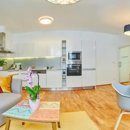 Apartment Rybna 9- Old Town Prague