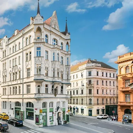 Aparthotel Mooo Downtown 4*