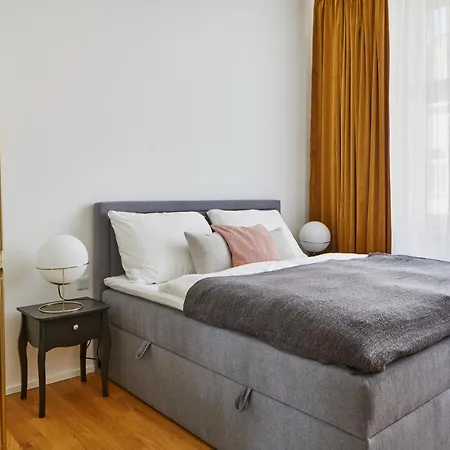 Apartment Deluxe In New Town By Days