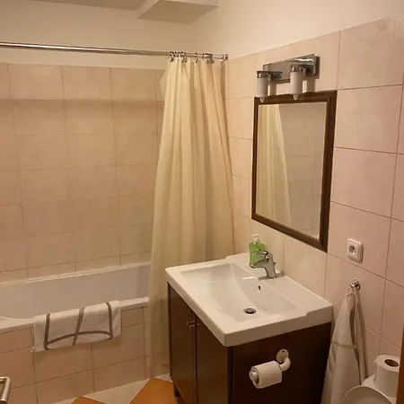 Florenc Apartment *