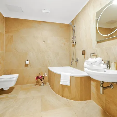 Rybna 9- Old Town Apartment *
