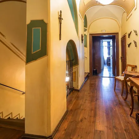 Hotel U Cerneho Orla 4*