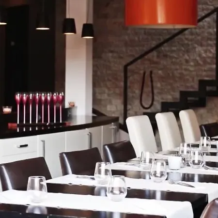 Volcano Hotel 4*