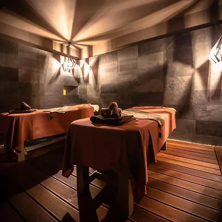 Volcano Hotel