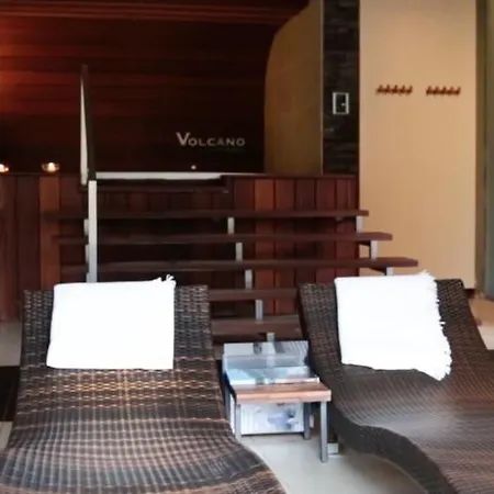 Volcano Hotel 4*