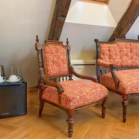 Small Luxury Palace Prague