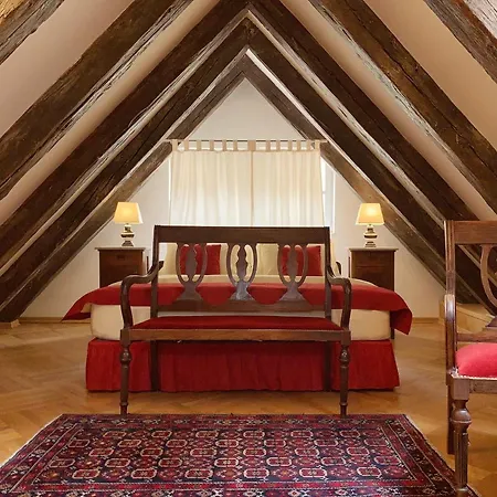 Small Luxury Palace Hotel