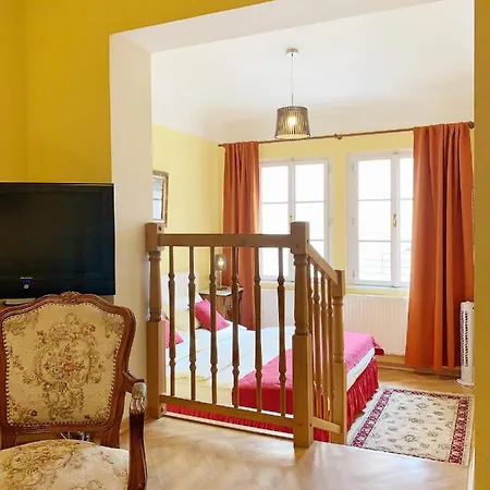 Small Luxury Palace Hotel 4*