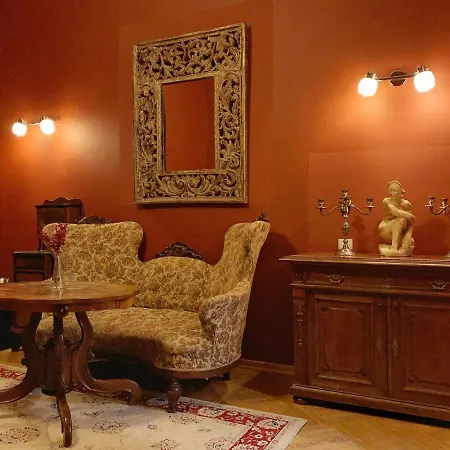 Small Luxury Palace 4* Prague