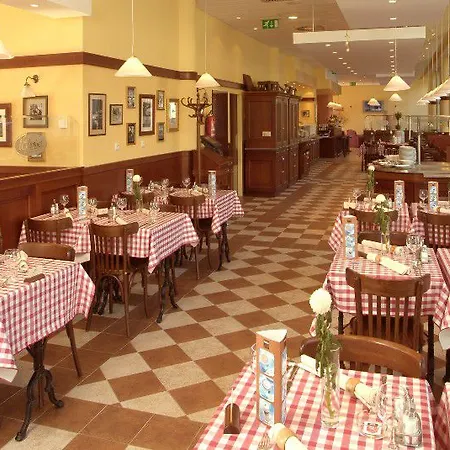 Szálloda Ibis Mala Strana 3*