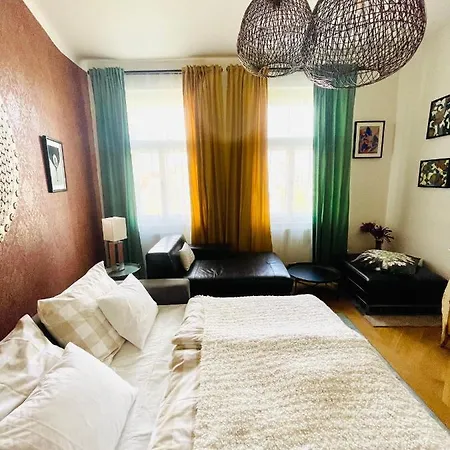 Apartment Outstanding In Center *