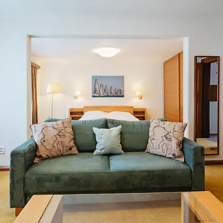 U Cerneho Medveda- At The Black Bear Apartment Prague