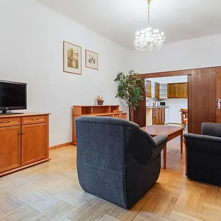 U Cerneho Medveda- At The Black Bear Apartment
