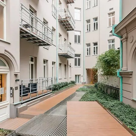Luxury At Spalena 5 Apartment *