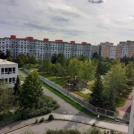 Km House Cerny Most 旅馆