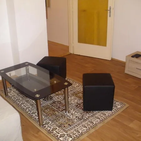 Apartment Tronicek Prague