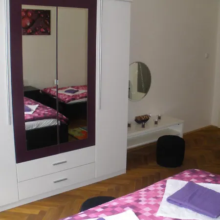 Apartment Tronicek Prague