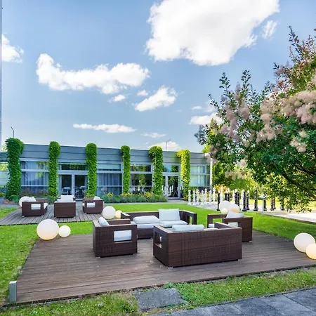 Airport By Ihg מלון 4*