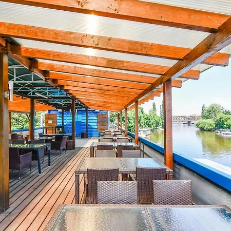 Vodnik Botel 3*