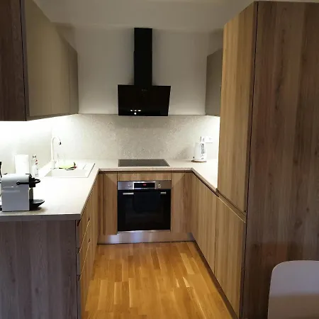 Costas Apartment *