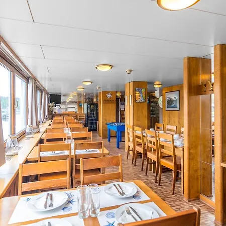 Botel Vodnik 3*